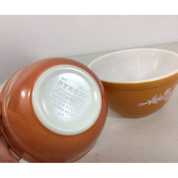Pyrex Vintage Autumn Harvest Wheat Nesting Bowls Set of 2 - Picture 6 of 8